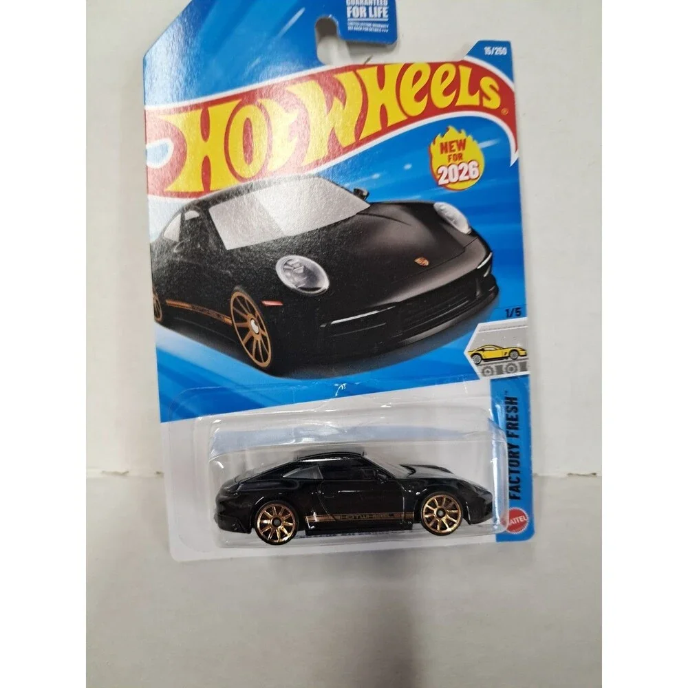 Hot Wheels Factory Fresh Porsche 911 Carrera T 1:64 Diecast Black/Gold Unopened